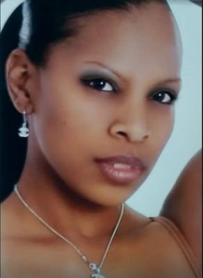 Model and Fashion Lover...People person and all around Cool Girl...I believe that there is Beauty in Everything