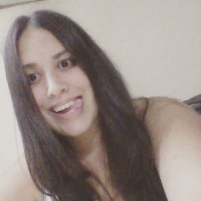 Lic. en Nutrición !
Mamá de una nena kilombera
Yyy futura cheff jajaja