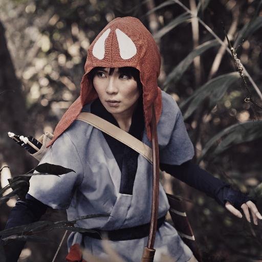 Random cosplay blogger from Singapore. This account is to share tweets about TCC (The Cosplay Chronicles) , Animanga & Cosplay stuffs!