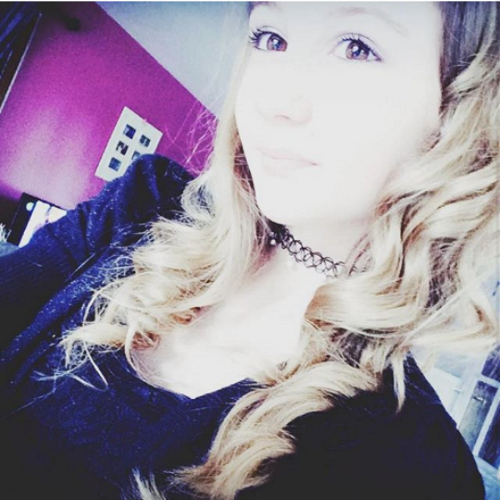 Elisa✊ Snap : Elisa-1209  Insta : elisa__ts  Ajoutez
