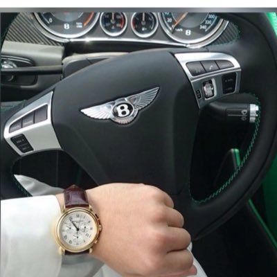 اختر دائما الصديق الذي يتحمل اطباعك . وطقوصك المزعجه اعبر عن رايي الشخصي فقط ولا امثل احد .
