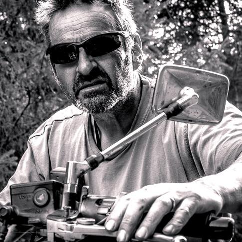 Biker Artist creating Original, individual, bespoke pieces of art sculpted from recycled motorbike chain. No longer trading but still tweeting.