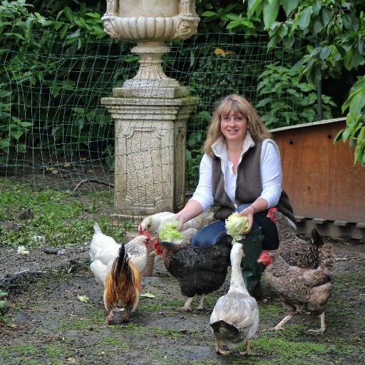 Bestselling author, travel writer, editor & publisher of award winning The Good Life France magazine/website. Maid to 72 animals. Tweets at @lifefrance