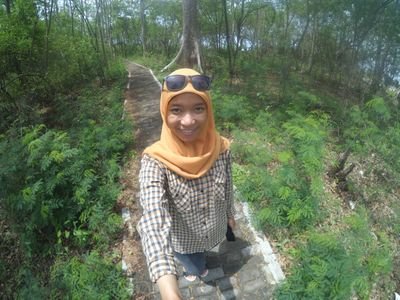 junior planner at bappeda, love to do DIY projects, get excited seeing anything orange.
