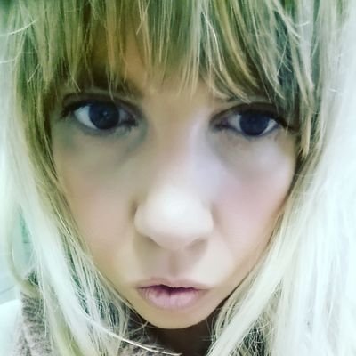 Sez_Jay's profile picture. Millenial, blonde, opionated, creative. Likes Literature, Art and Fashion. Here to do my own thing... and you're free to do yours also... :)