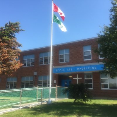 EECSteMadeleine's profile picture. 