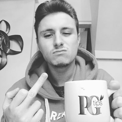 THFC • CAFC • Business & Management Grad • Ricoh Europe • You lost? Follow me!