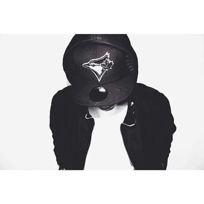 hypeinthesix's profile picture. TORONTO
DJ | Music Curator | Graphic Designer 
@richlanemedia @richlaneradio