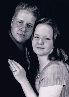 Just a #blogger Dad who #blogs, #reviews and #promotes items that families use everyday. A father of two boys, husband to a beautiful wife, & published author.