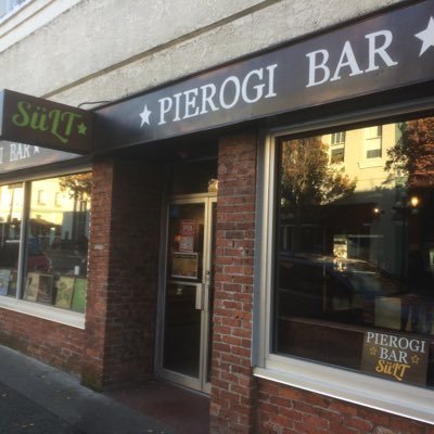 Sült Pierogi bar is Canada's one and only gourmet Pierogi dedicated new Canadian restaurant. we take fun stuffed pierogies and offer toppings to make it yours.