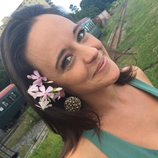 Emmy/AP Award Winning TV Reporter - equestrian, dog lover, home improvement addict, & obsessive beach goer ...