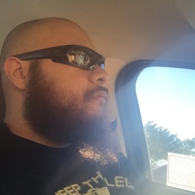 manuelaragon53's profile picture. 