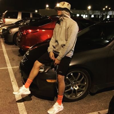 YouNdThe_6's profile picture. They waiting for me to slip