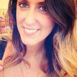 SunshinePepper's profile picture. Cuentacuentos y cuentista. Amante de los arcoiris y de las sonrisas tiernas.