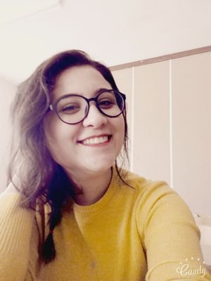 Vazgeçilmez olan tek şey gülümsemek :)