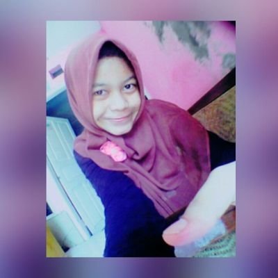 tidak semua yg berbau cinta harus tentang kekasih melainkan segalanya, Allah swt♥ Rasulullah♡ mamahayah♥ keluargaku♥ sahabatku&teman temanku♥ love you All..♥♥♥♥