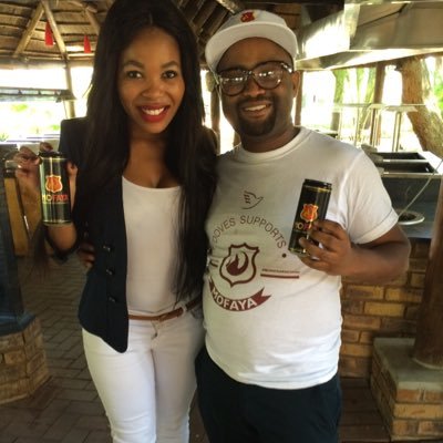 MakaloMulidzwi's profile picture. Speaker | Best Selling Author - UnderConstruction | Marketing & Concept Specialist | Creator of Phila Ungabali | 100% MoFaya Supporter