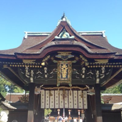 aokonyanko's profile picture. 板橋から八丈島ヘ。そして、青ヶ島からの板橋🌸今、西に向かった。That’s the way life is ! ⭐️ I wish you were here. 青猫の影