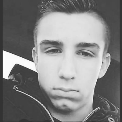 Askip_Fumer_Tue's profile picture. Snap : alexan.mazue
Facebook : Alexan Mazué