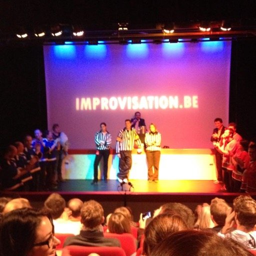 Le Championnat IMPROVISATION.BE se déroule au Théâtre de Joli-Bois à BXL et à la salle Columban à Wavre.