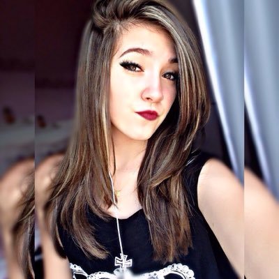 FernaneFernanda's profile picture. 