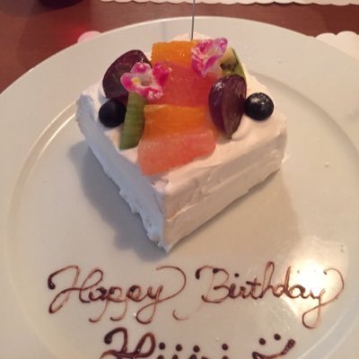 ahx312_bts_vxx's profile picture. 保護猫飼いました❢ ダイヤ❤🐈10歳、きな子💛5歳 ほんま可愛い( *´꒳`*)੭ 柴犬大好き´•ﻌ•`🐾❢ 仲良くしてくだい