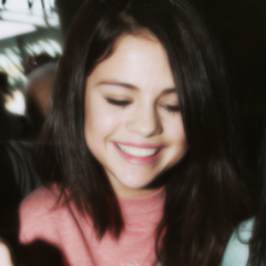 posting pictures of selena and tumblr pictures/poems.