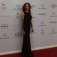 Loving, kind, motivating, positive woman. Always striving to see the best in the world. Inspiring others to see the same in themselves.