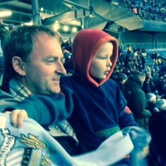 Exiled manc. Stroke survivor. Aerospace engineer. Family guy. Early years standing on Kippax and playing / watching music.