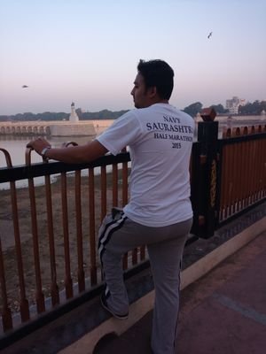 Himansh58592032's profile picture. 