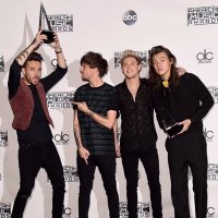 LouisLiamNiallHarry (@lebanonadores1d) 's Twitter Profile