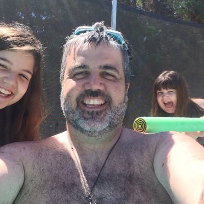 SergioNatalini1's profile picture. estudié toda mi vida y no me recibí, soy padre de tres y marido de la única, trabajo como un burro y vivo al día, pero soy muy feliz