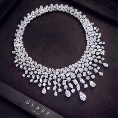 asrar_t's profile picture. الحمدلله ألفًا ودهرًا وعمرًا وأعوامًا طويلة .🕊