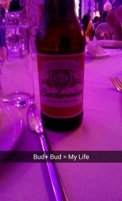 Jaz_Singh_'s profile picture. Brown guy that loves samosas and beer