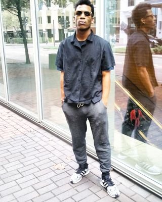 I'm loyalty and righteous humble young black man I'm mixed with Jamaican... I'm a 100% finesser. ....
