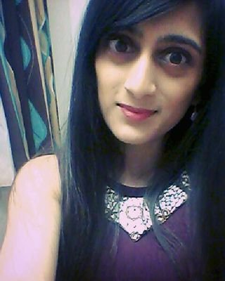 Niralii33's profile picture. 