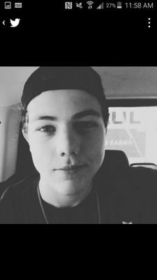 follow @heyylawley for 300 free follows