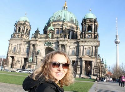 bdietl's profile picture. Médico. Internista. De camino a infectóloga. Aficionada a la música indie, al cine, a la narrativa contemporánea...y a comer (bien)