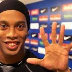 MagiicosValdo's profile picture. La #Magiie  de #Paris  #PSG    100% PARIGO #TeamPSG #TeamPSGULTRA Ancien du @CAPARIS Membre du #CartelParisien #AntiOM