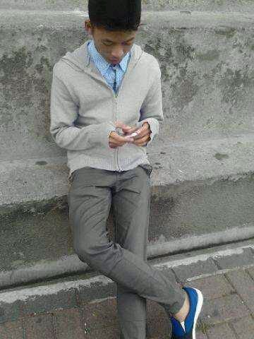 loetfil77's profile picture. Cara bersyukur kita aja yg beda