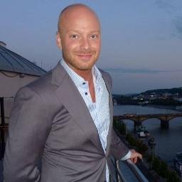 Content producer & marketing consultant @hagvallsjoman #b2bcontent