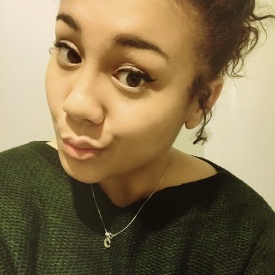 CloeGeorgia's profile picture. I'm such a bore. Honestly.