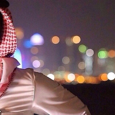رُغمَ كل شيَء نقولہُ ونكتبہُ ، يبقىَ في آلقلبُ أشيآءَ أكبر مِنْ أنّ تقآل .