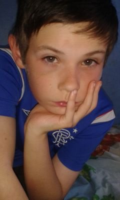 i like football
i like vidogames
i have good friends
i am 14