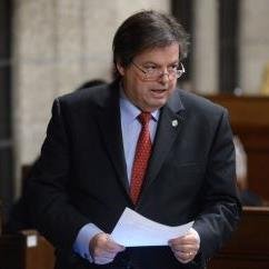 M.P., député (Ottawa-Vanier)