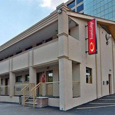 econolodgeftlee's profile picture. We offer free breakfast and free Wi-Fi. We're near Columbia Presbyterian Hospital, Continental Airlines Arena, Yankee Stadium, Giants Stadium. Book today!