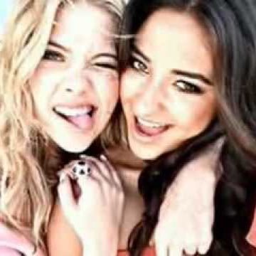 tweeting pictures of your BFF ships , if you have any request tweet or DM me , my other accounts @RTYourGirlCrush @FandomPollsUK @RTYourOTPxx @RTURGuyCrushUK