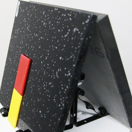 Top Quartz surface producer in China. Pls contact me at cell: +86 18561722127 and email: roy@macostone.com