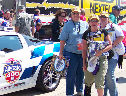 jules4dee's profile picture. NASCAR and horses, what could be better!!!!