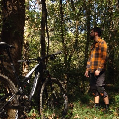 Husband, Mountain Biker, Engineer, Vol Fan, Guitarist, lover of the outdoors. #29er #MTB #Vols #GBO
